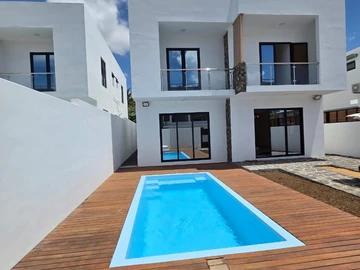4 Bedroom Villa