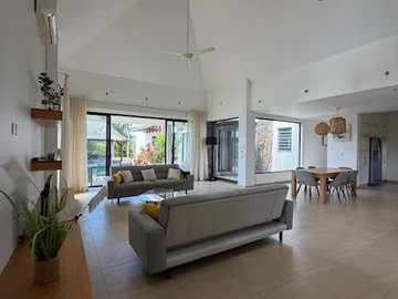 4 Bedroom Villa
