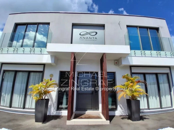 Offices in Pointe aux Canonniers