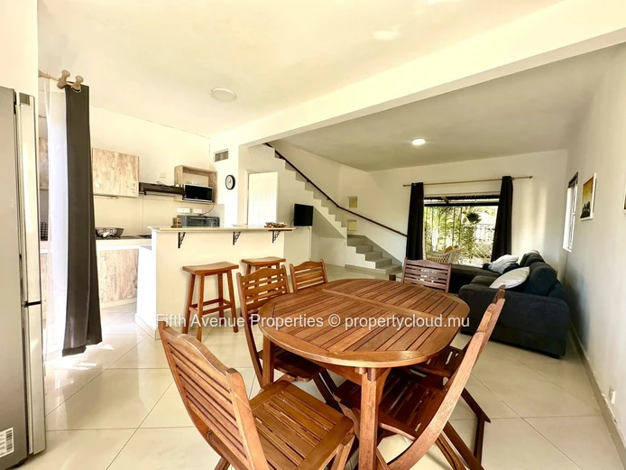 Two-bedroom duplex in a secure residence with swimming pool