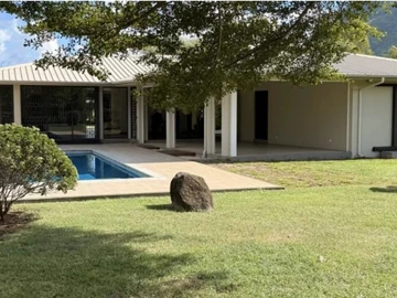 Villa de 4 Chambres