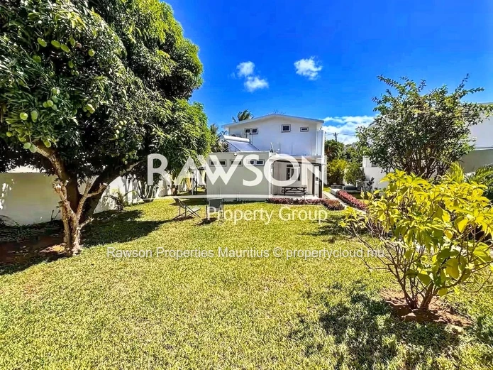 Rare A Pointe Aux Canonniers ! Maison 3 Chambres Avec Grand Jardin 