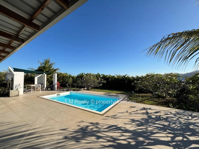 À louer : Villa de charme avec piscine et vue montagne à Tamarin, île Maurice