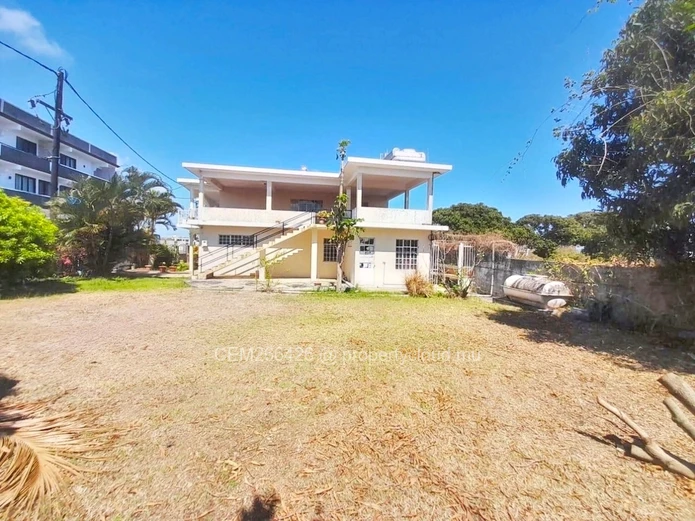 Spacious 4-Bedroom House For Sale In Prime Cap Malheureux
