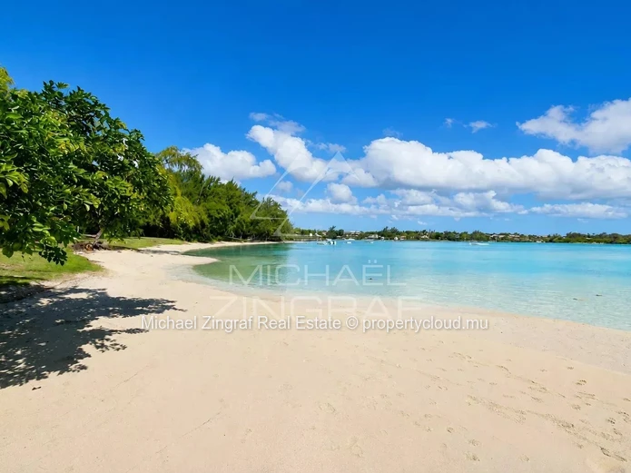 Duplex avec vue mer et piscine privée – Calodyne