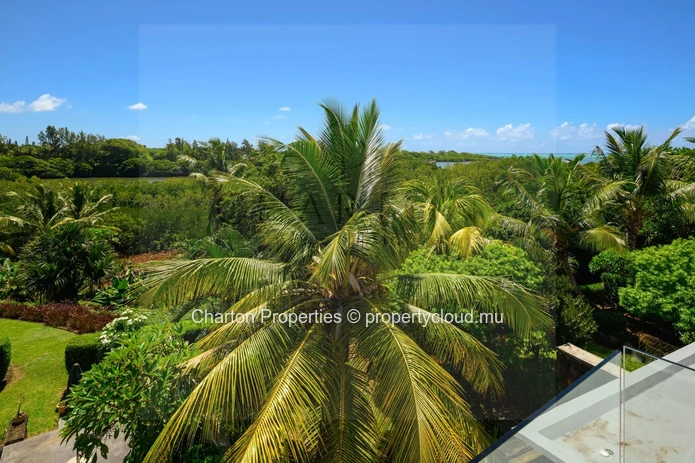 4-bedroom apartment between light, privacy and sunsets