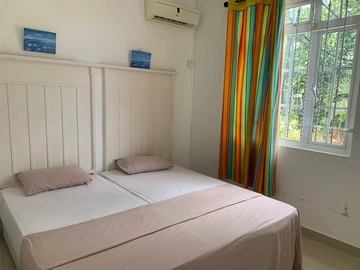 8 Bedroom Apartment