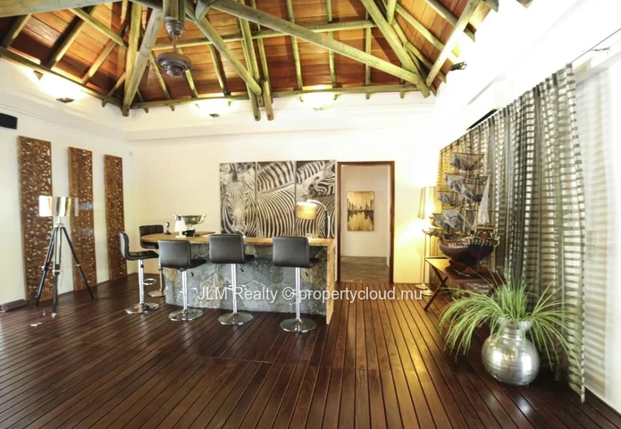Luxury villa for sale with access to golf and beach club in Tamarin, Mauritius