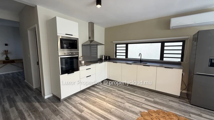 Penthouse Duplex De Luxe À Louer – Ruisseau Palmyre