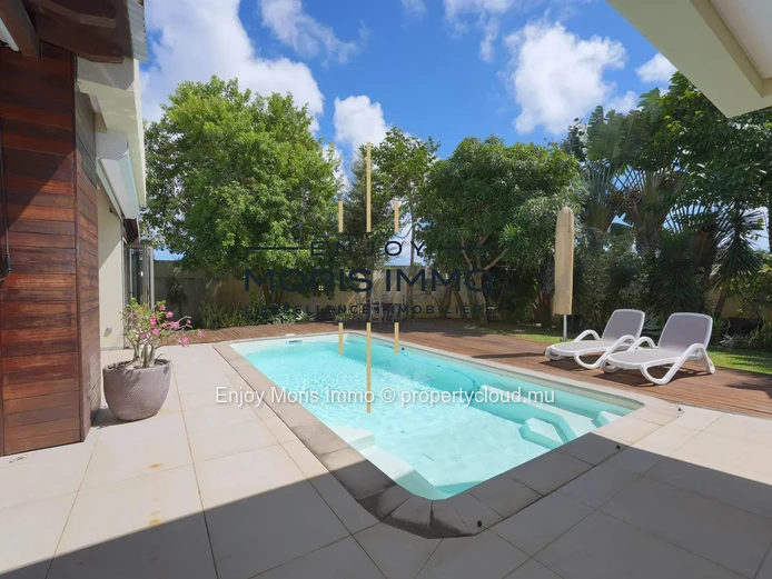 Contemporary Villa 3 Ensuite Bedrooms for Sale – North Mauritius | Private Pool