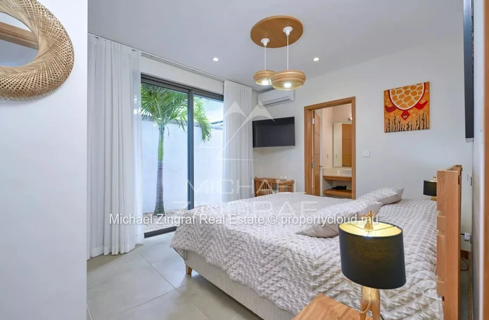 4-Bedroom Villa in a Secure Residence Grand Bay
