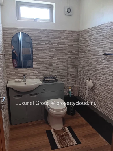 3-Bedroom Apartment with Large Terrace in Mont Choisy