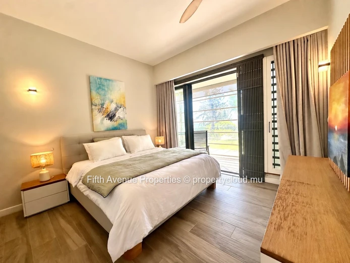 Belle Mare – Magnifique appartement pieds dans l’eau