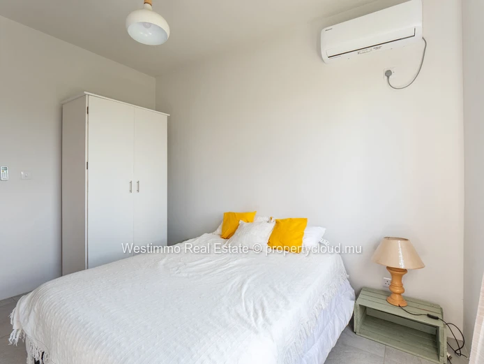 Furnished apartment for rent in Flic en Flac with rooftop