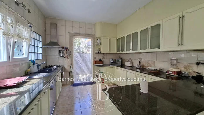 FLIC EN FLAC - Villa Familiale en 2 Parties - 7 Chambres