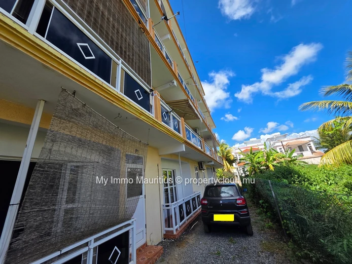 Pereybère – Appartement 3 chambres à rénover, à 500 m de la plage