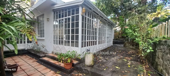 Maison à vendre à Quatre Bornes - A voir absolument!