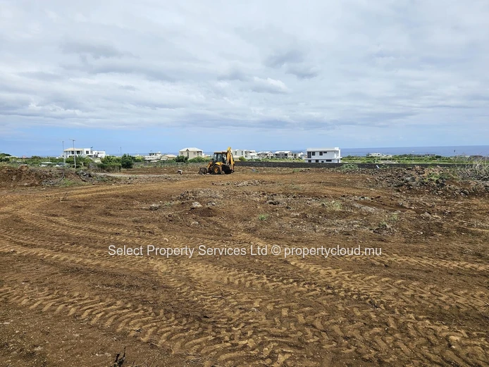 New G+2 Project - 3-Bedroom Apartment For Sale in L’Horizon d’Anna – Private Residence - Flic en Flac