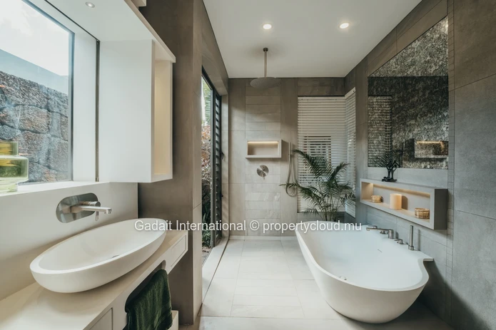Luxury 3-Bedroom Villa in Grand Baie – Tropical Elegance and Exclusive Island Living in Mauritius