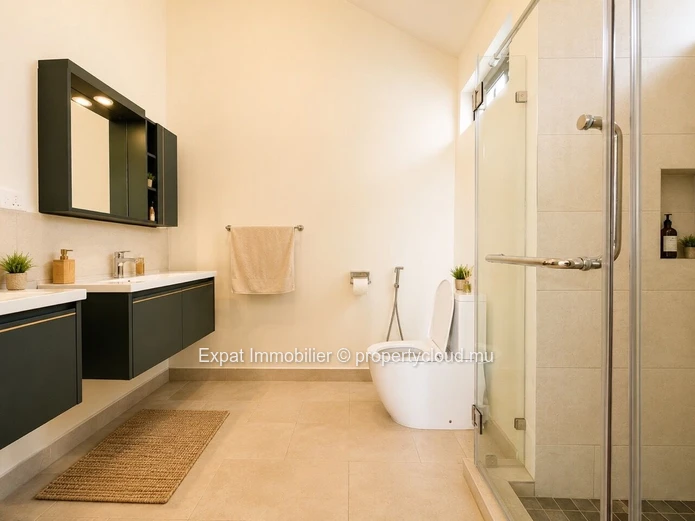Stunning 4-Bedroom Villa with Pool for Rent at Jardin d'Anna – Flic-en-Flac