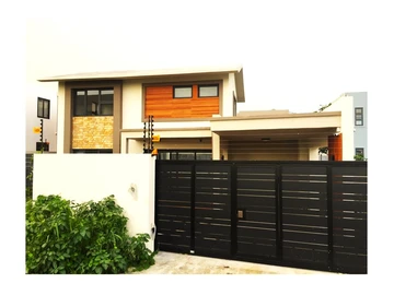 4 Bedroom Villa