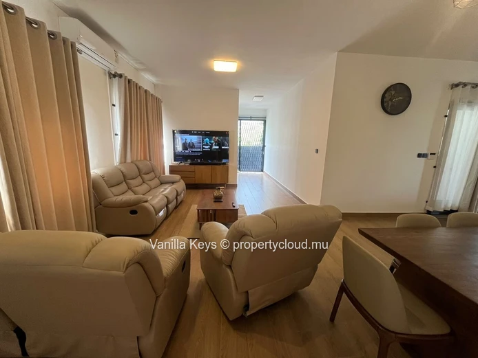For Rent – Spacious Apartment In Green Creek