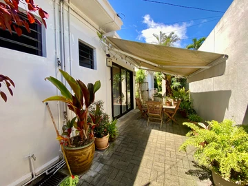 5 Bedroom Villa