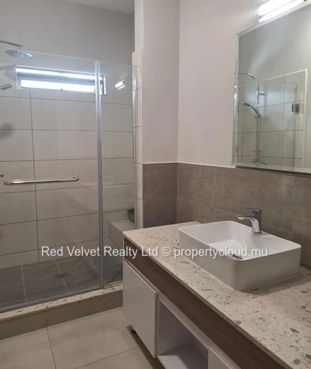 Appartement moderne de 3 chambres à louer à Sodnac, Quatre Bornes