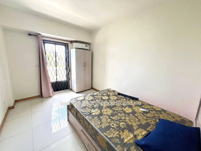 Turnkey 3-BR Apartment | Rooftop Pool & Gym | Flic en Flac