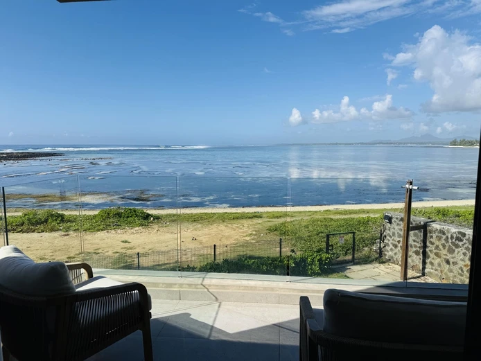 Stunning Sea Views – Exquisite 3-Bedroom Apartment
