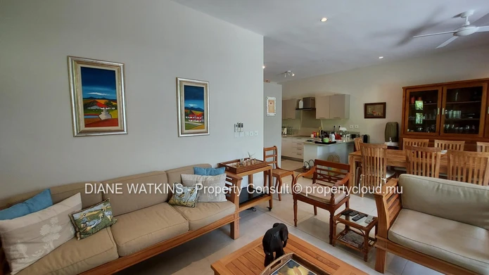 Modern apartment with beach access for rent in Pointe d'Esny
