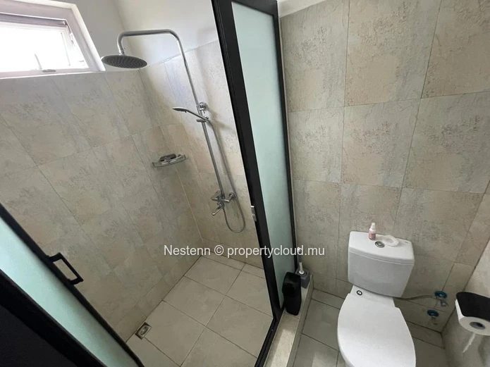 Studio de 1 chambre de 70 m² climatisé moderne proche des commodités