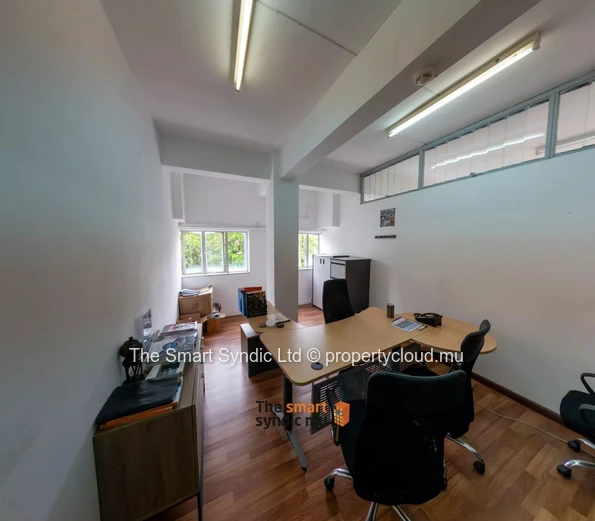 Espace de bureau:  Au Cœur de la Capitale.