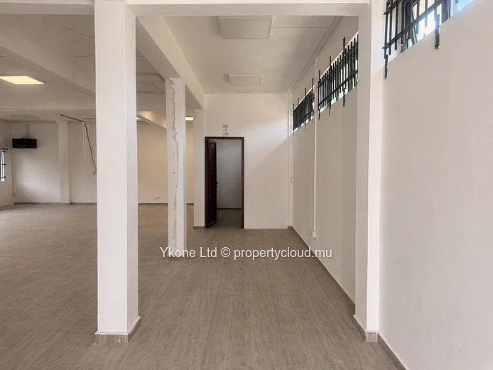 Commercial Space For Rent In Pointe aux Biches