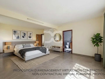 6 Bedroom House
