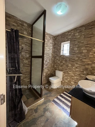 Villa avec Piscine Privée à Vendre – Résidence Sécurisée à Pointe aux Piments