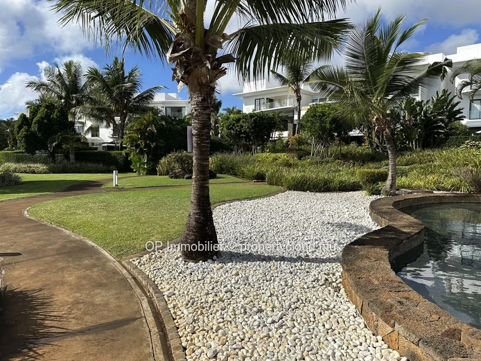 Appartement IRS 3 chambres avec piscine à vendre à Roches Noires