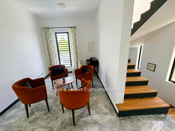 Luxury, Privacy and Comfort Villa in the Heart of Calodyne for Rent  Property Description