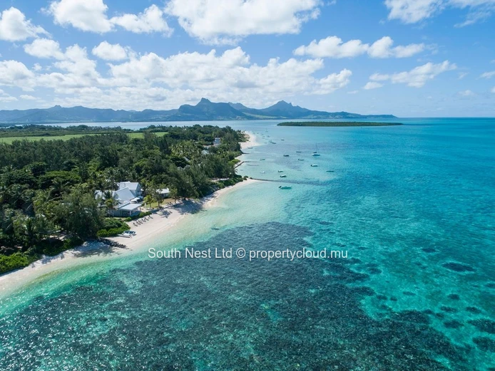 2-bed villa with beach access and beachclub 