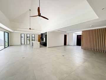 4 Bedroom Villa