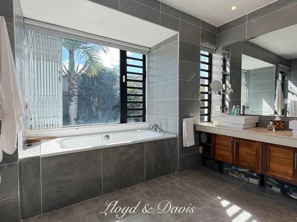 4 Bedroom Villa