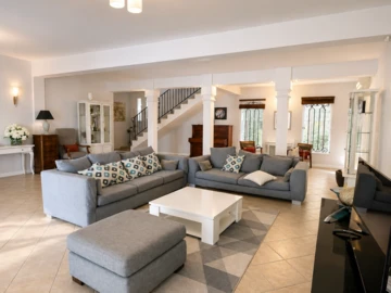 4 Bedroom Villa