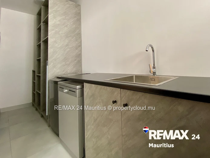 Stylish 3-Bedroom Apartment in the Heart of Tamarin