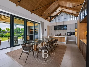 4 Bedroom Villa