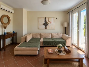 2 Bedroom Townhouse, Duplex