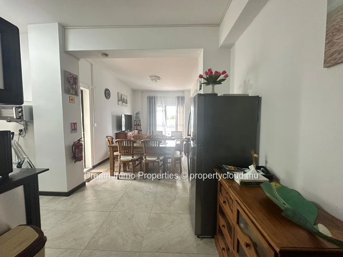 Spacieux appartement 3 chambres proche de la mer à Flic en Flac – Ile Maurice