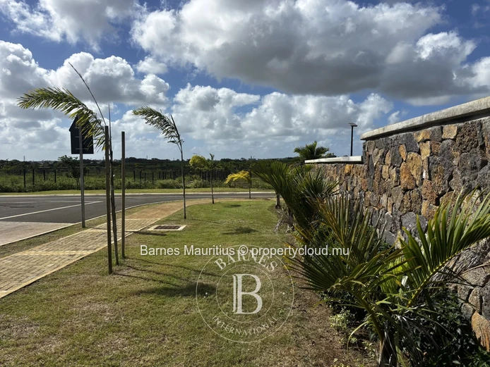 BEAU PLAN - Residential land