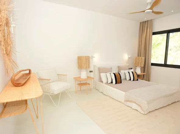 5 Bedroom Villa