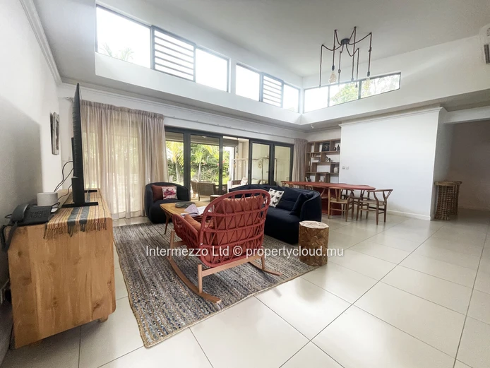 Villa à louer Bain Boeuf – 3 chambres en suite, piscine privée, charges comprises | Grand Baie, Maurice