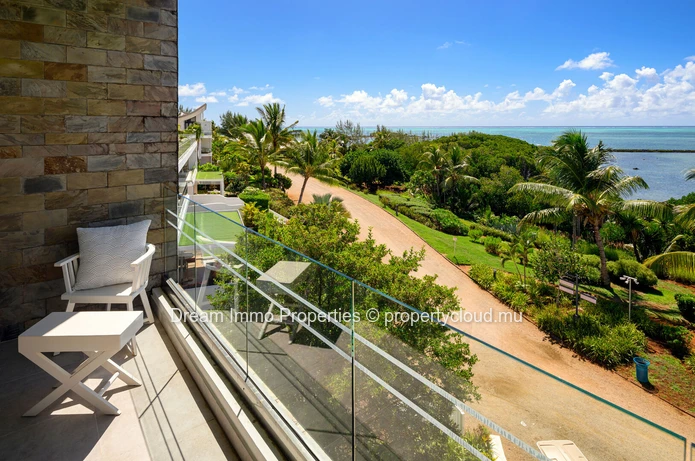 Elegant 4-bedroom townhouse with sea view, rooftop and private pool in Azuri Village, Haute Rive – Mauritius